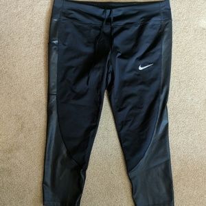 Nike Cropped Running Pants
